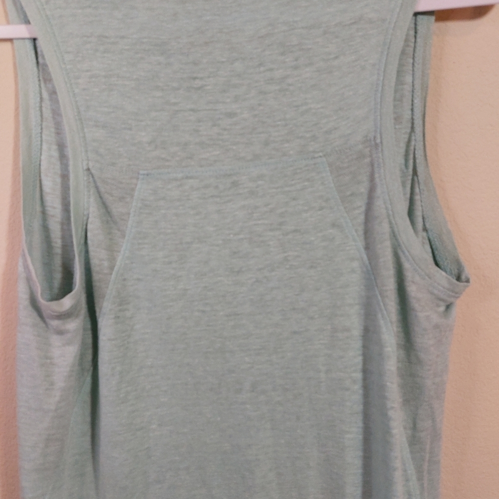 Athleta LADIES SLEEVELESS WORKOUT TOP- M - Picture 4 of 5